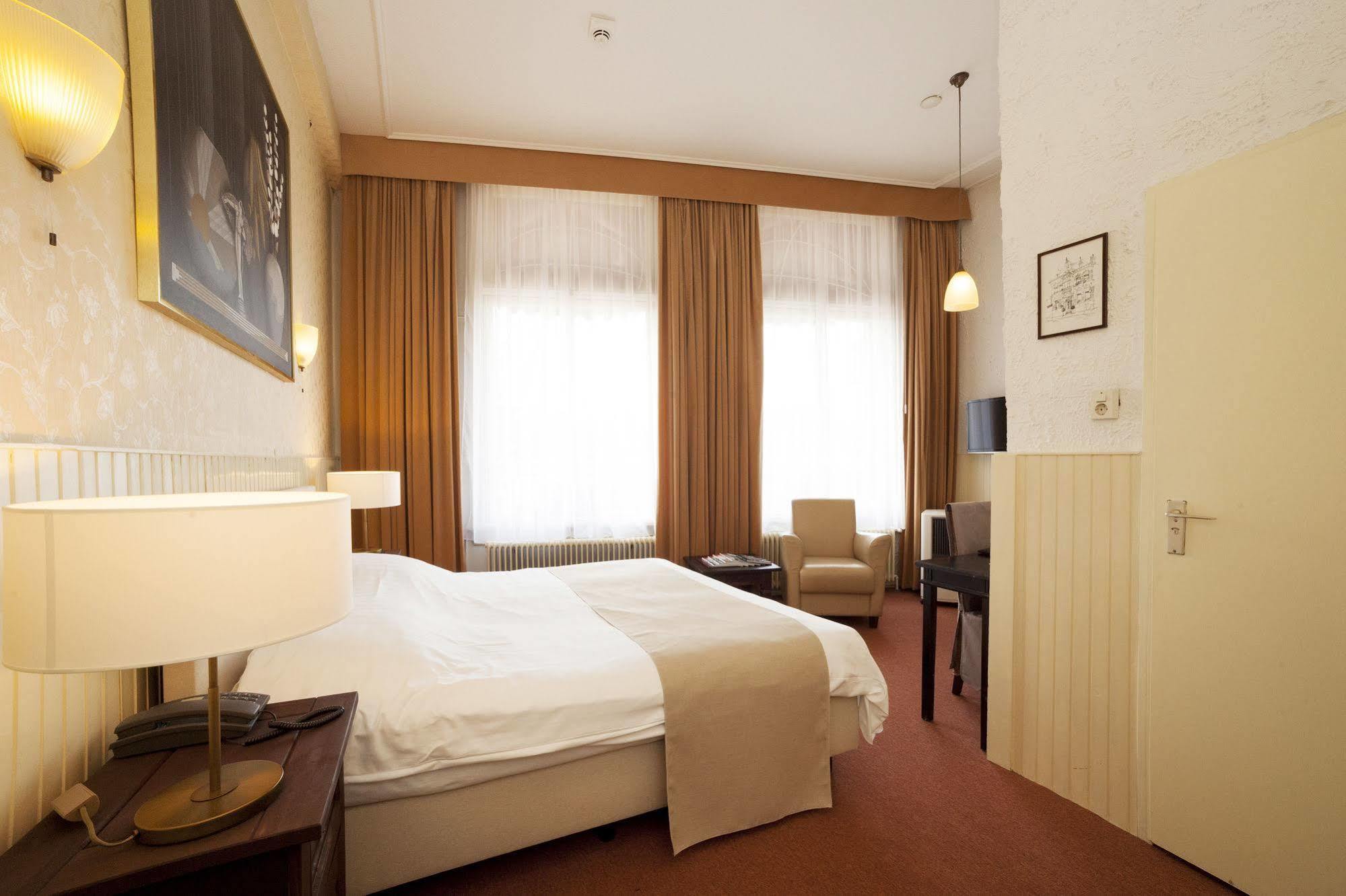 Hotel Dordrecht Exterior photo